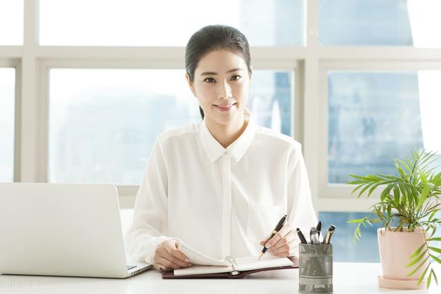 快节奏的职场生活容易让人压抑 女性该如何应对这些心理压力